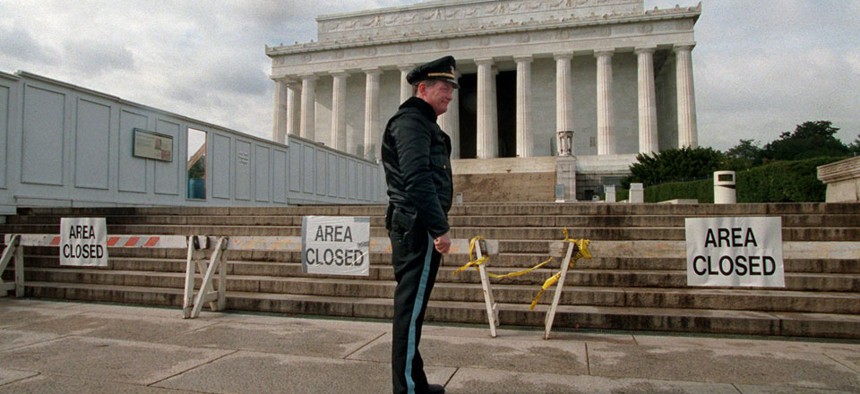In late 1995, the Lincoln Memorial was closed due to a government shutdown.