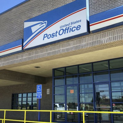 Disputes Over Pay, Layoffs Create Impasse Between USPS and 200K ...