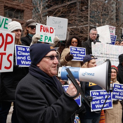 Labor Board Makes It Easier For Federal Employees To Cancel Union Dues 