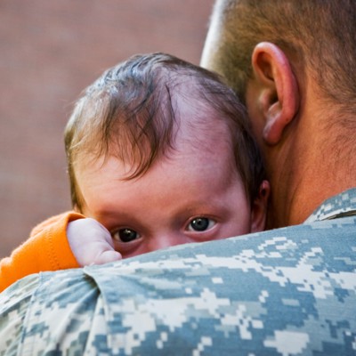 Bipartisan Bill Would Extend Feds' Paid Parental Leave to Military Troops - Vimarsana News