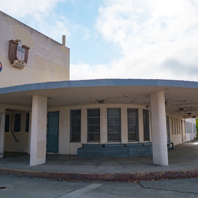 The federal government has more than 8,000 vacant properties. Why aren't they being used to house the homeless? - Vimarsana News