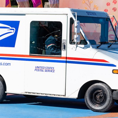 Mail delays spike during USPS' busiest season - Government Executive