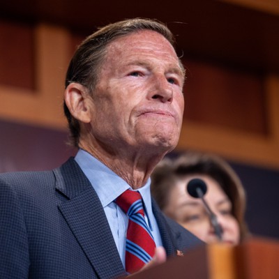 VA has shed 40,000 employees, Democratic report finds, with drastic impacts on veterans