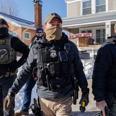 Senate Dems demand immigration agents unmask, wear body cameras and carry IDs as shutdown looms