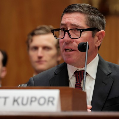 ओपीएम एजेंसियों को अदालत के आदेशों के उल्लंघन में संभावित रूप से यूनियन अनुबंध समाप्त करने का निर्देश देता है