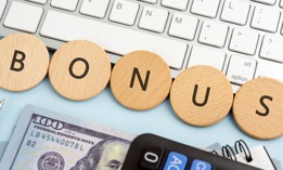 Agency heads can now distribute bonuses between $10,000 and $25,000 to high-performing federal employees without approval from the Office of Personnel Management. 